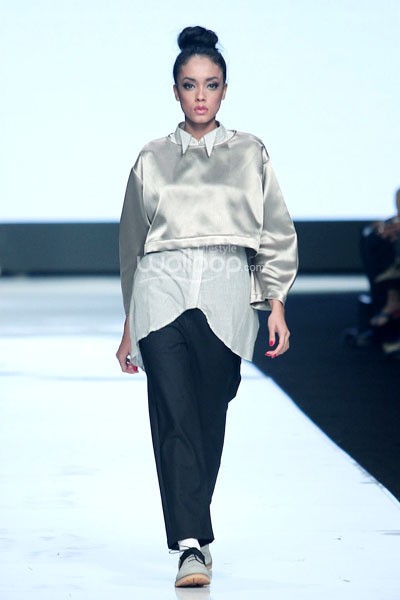 Jakarta, Indonesia - 22 Oktober. Kle by Kleting Insurgency. Jakarta Fashion Week 2014 at Senayan City. 22 Oktober 2013. Jakarta. [Foto: Mohammad Abduh/Wolipop]