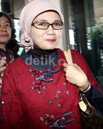 Sekjen DPR Winantuningtyastiti Diperiksa KPK