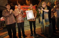 Acara ini juga dihadiri oleh mantan Wali Kota Jakarta Utara yang kini menjabat sebagai Assisten Bidang Kesejahteraan Masyarakat, Bambang Sugiyono.