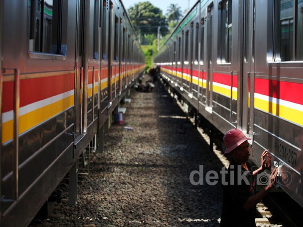 Kereta dari Jepang Dibenahi