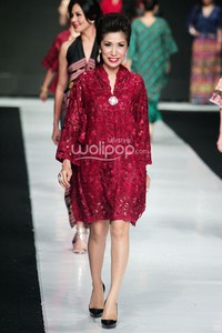 Jakarta, Indonesia - 22 Oktober 2013. Oscar Lawalata I am Indonesian. Jakarta Fashion Week 2014 at Senayan City. Jakarta. [Foto: Mohammad Abduh/Wolipop]