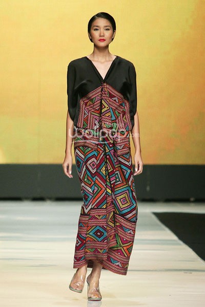 Jakarta, Indonesia - 22 Oktober 2013. Oscar Lawalata I am Indonesian. Jakarta Fashion Week 2014 at Senayan City. Jakarta. [Foto: Mohammad Abduh/Wolipop]