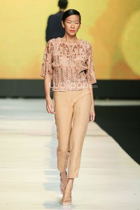 Jakarta, Indonesia - 22 Oktober 2013. Oscar Lawalata I am Indonesian. Jakarta Fashion Week 2014 at Senayan City. Jakarta. [Foto: Mohammad Abduh/Wolipop]