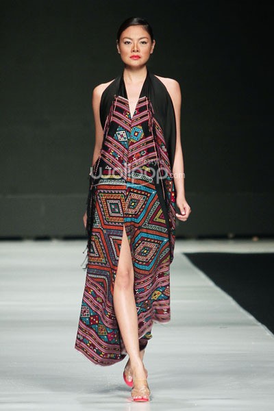 Jakarta, Indonesia - 22 Oktober 2013. Oscar Lawalata I am Indonesian. Jakarta Fashion Week 2014 at Senayan City. Jakarta. [Foto: Mohammad Abduh/Wolipop]