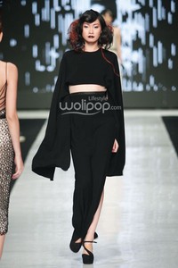 Jakarta, Indonesia - 23 Oktober 2013. Rinda Salmun, Hair Do by Irwan Doke It Girl of Fashion. Jakarta Fashion Week 2014 at Senayan City. Jakarta. [Foto: Mohammad Abduh/Wolipop]