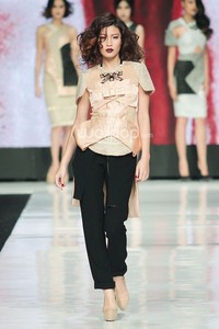 Jakarta, Indonesia - 23 Oktober 2013. Rinda Salmun, Hair Do by Irwan Doke It Girl of Fashion. Jakarta Fashion Week 2014 at Senayan City. Jakarta. [Foto: Mohammad Abduh/Wolipop]