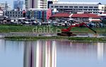 Waduk Pluit Dibersihkan