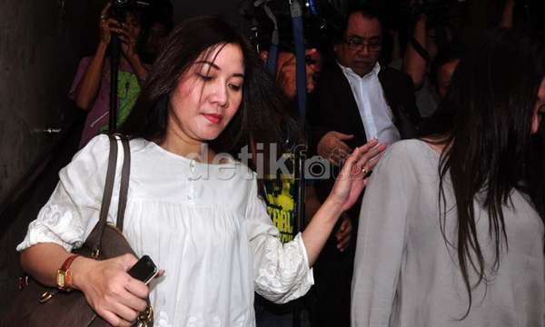 Vika Mengaku Belum Pernah Bertemu Adiguna Setelah Kasus Perusakan