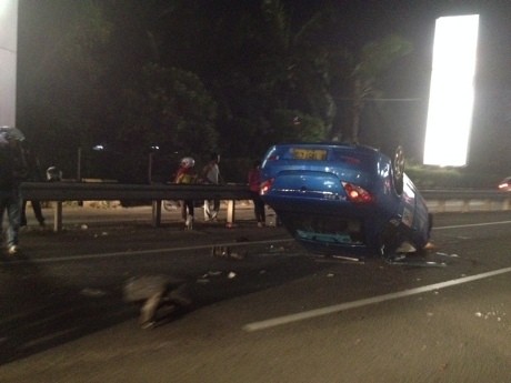 Taksi Terbalik di Tol Bandara