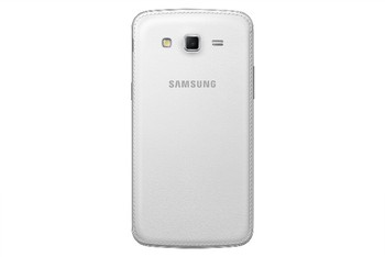     Kelebihan yang ditawarkan terletak pada ukuran layarnya yang berukuran 5,25 inch (1280x720 pixel). Samsung juga seakan menyodorkan sensasi Galaxy Note lewat desain back cover senada. (kredit foto: Samsung)