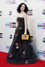Pesona Katy Perry di AMA 2013