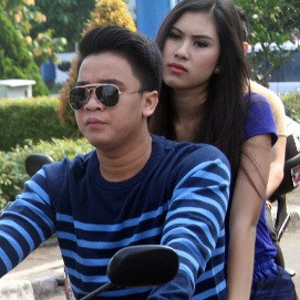 Dekat dengan Billy Syahputra, Syahnaz Dilarang Raffi Ahmad Pacaran