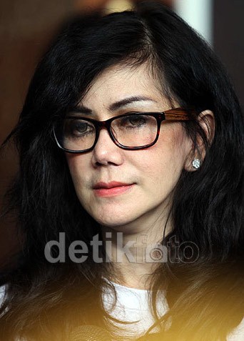 Tanggapan Amy Qanita Soal Asmara Syahnaz dengan Billy