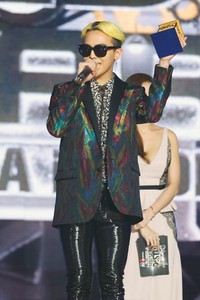 Saya tidak bisa mengekspresikan perasaan saya sekarang. Tapi saya sangat senang, ujarnya bahagia. (MAMA 2013)