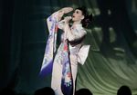 Katy Perry Jadi Geisha di AMA 2013