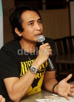 Piyu Masih Belum Bertemu dengan Flo