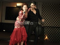 Lagu 'Besame Mucho'. Itukan artinya kiss me a lot. Itu lagunya suka kita nyanyiin bareng juga (dulunya sama Ivan), kenang Venna. Noel/detikHOT.