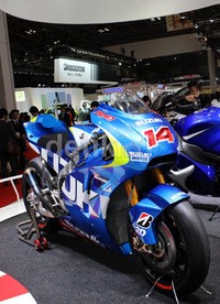 Motor berkelir biru itu dibekali mesin 1.000 cc.