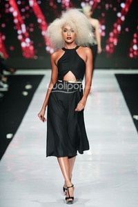 Jakarta, Indonesia - 23 Oktober. Peggy Hartanto Quantum. Hair Do Nick Malenko It Girl of Fashion Loreal. Jakarta Fashion Week 2014. at Senayan City. 23 Oktober 2013. Jakarta. [Foto: Mohammad Abduh/Wolipop]