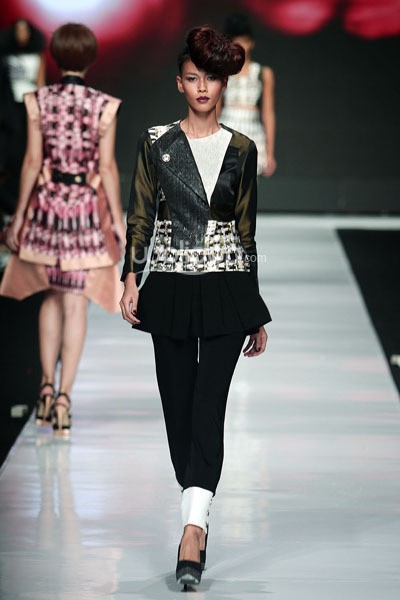 Jakarta, Indonesia - 23 Oktober 2013. Rinda Salmun It Girl of Fashion. Jakarta Fashion Week 2014 at Senayan City. Jakarta. [Foto: Mohammad Abduh/Wolipop]