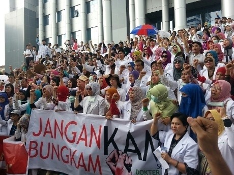 Aksi Solidaritas dr Ayu, Menkes: Masyarakat Harus Mengerti Perasaan Dokter