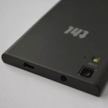 Mengusung sebutan Monkey King 2, ponsel keluaran THL ini tidak hanya menyodorkan kinerja mumpuni dari prosesor octa-core yang diusungnya, namun juga lewat kemampuan kamera yang dimilikinya. (kredit foto: phonearena)