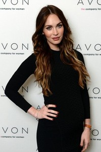 Megan hamil lagi hanya berselang 10 bulan setelah anak pertamanya, Noah lahir. Dia dan sang suami pun mengakui kehamilan kedua ini terlalu cepat terjadi dan cukup mengejutkan.  (Photo by Dimitrios Kambouris/Getty Images for Avon)