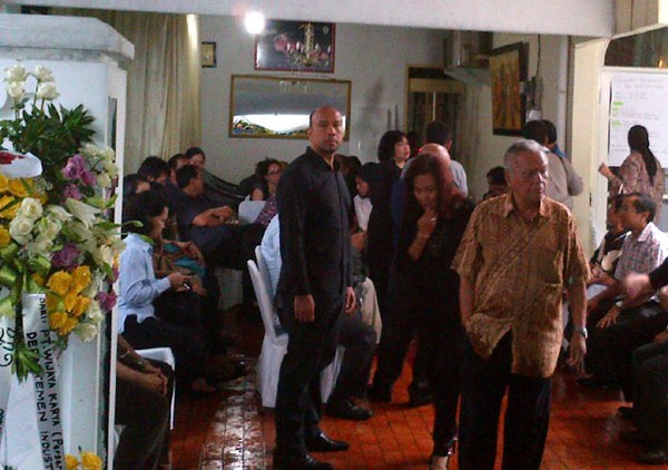 Pelayat Padati Rumah Duka Direktur WIKA