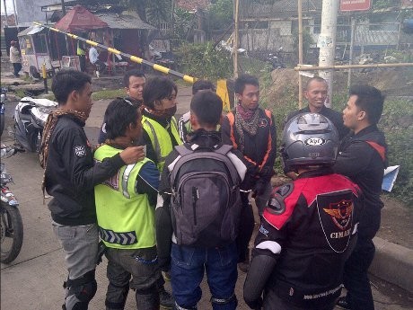 Komunitas Motor Bandung Sambut Hangat Riders Road Warriors