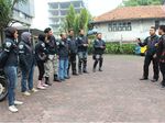 Touring Road Warriors Dimulai