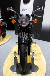 Motor terbaru Kawasaki ini berusaha menggabungkan gaya retro dengan teknologi modern untuk menciptakan sepeda motor yang fun-to-ride. Terlebih sasis motr ini juga dibangun kembali untuk mengurangi bobotnya.