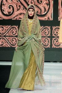 Jakarta, Indonesia - 23 Oktober. Risty Tagor Gorgeous Gorga. Masterpiece Batik Ethnic. Jakarta Fashion Week 2014 at Senayan City. 23 Oktober 2013. Jakarta. [Foto: Mohammad Abduh/Wolipop]