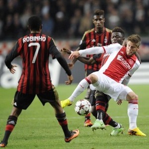 Milan Bakal Lakukan Apapun untuk Taklukkan Ajax
