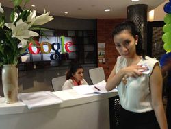 Makan Gratis di Warung Mbah Google