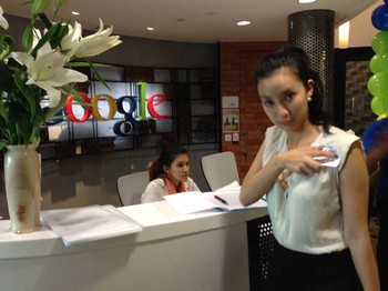 Google Play Video, misalnya. Produk ini jelas, dibuat oleh Google untuk menyaingi YouTube.
