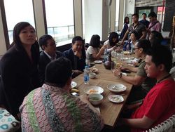 Makan Gratis di Warung Mbah Google