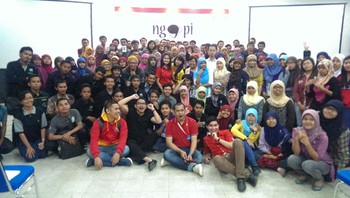 Setelah Malang dan Surabaya, selanjutnya Roadshow Ngopi detikINET bareng Telkomsel akan menyambangi Universitas Indonesia (2 Desember), dan Universitas Gadjah Mada (4 Desember).