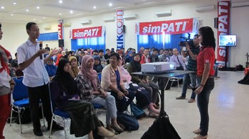 Peserta terlihat begitu antusias untuk berinteraksi dengan narasumber.