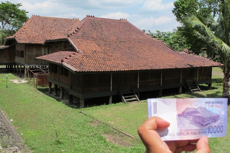 Inilah Penampakan Asli Rumah di Uang Rp 10 Ribu