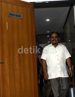 Luthfi Hasan Dituntut 18 Tahun Penjara