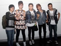 SM*SH tampil berlima. Gus Mun/detikHOT.