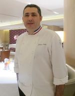 Olahan Seafood Mewah Kreasi Chef Prancis Berbintang Dua Michelin