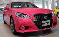 Langkah Toyota ini terhitung berani. Sebab Toyota Crown saat ini sudah memiliki nama besar sebagai mobil mewah. Model ini juga merupakan flagship mobil mewah yang dimiliki Toyota dan kini telah memiliki 14 generasi.