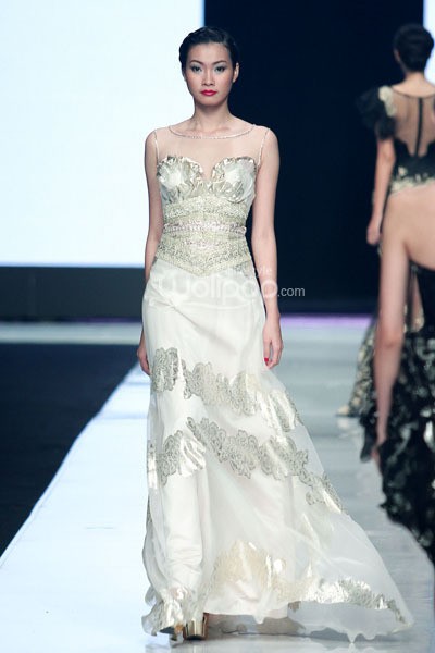 Jakarta, Indonesia - 23 Oktober 2013. Hengki Kawilarang DIVA. Jakarta Fashion Week 2014 at Senayan City. Jakarta. [Foto: Mohammad Abduh/Wolipop]