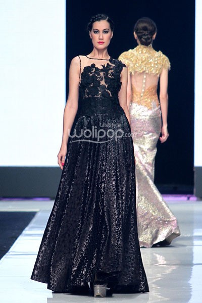 Jakarta, Indonesia - 23 Oktober 2013. Hengki Kawilarang DIVA. Jakarta Fashion Week 2014 at Senayan City. Jakarta. [Foto: Mohammad Abduh/Wolipop]