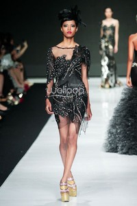 Jakarta, Indonesia - 23 Oktober 2013. Hengki Kawilarang DIVA. Jakarta Fashion Week 2014 at Senayan City. Jakarta. [Foto: Mohammad Abduh/Wolipop]