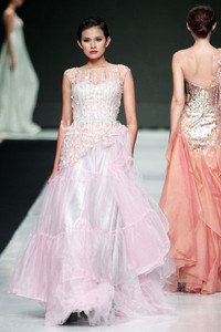 Jakarta, Indonesia - 23 Oktober 2013. Hengki Kawilarang DIVA. Jakarta Fashion Week 2014 at Senayan City. Jakarta. [Foto: Mohammad Abduh/Wolipop]