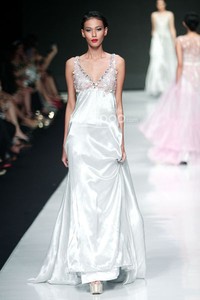 Jakarta, Indonesia - 23 Oktober 2013. Hengki Kawilarang DIVA. Jakarta Fashion Week 2014 at Senayan City. Jakarta. [Foto: Mohammad Abduh/Wolipop]