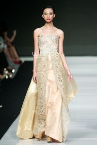 Jakarta, Indonesia - 23 Oktober 2013. Hengki Kawilarang DIVA. Jakarta Fashion Week 2014 at Senayan City. Jakarta. [Foto: Mohammad Abduh/Wolipop]