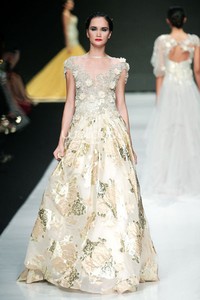 Jakarta, Indonesia - 23 Oktober 2013. Hengki Kawilarang DIVA. Jakarta Fashion Week 2014 at Senayan City. Jakarta. [Foto: Mohammad Abduh/Wolipop]